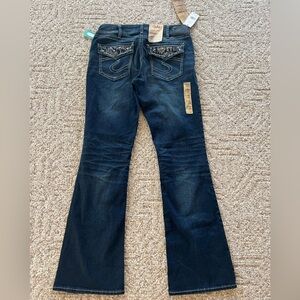 Silver mid boot women’s 32 x 33 blue jeans!